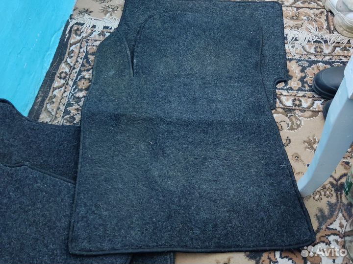 Автомобильные коврики комплект