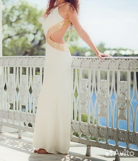 Платье вечернее/свадебное с открытой спиной 42-44