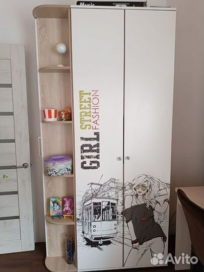 Мебель в детскую комнату для девочки