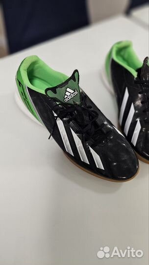 Бутсы для футзала adidas f10