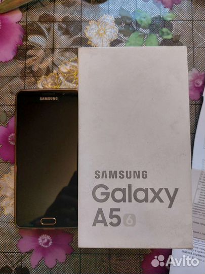 Телефон Samsung galaxy a5 2017