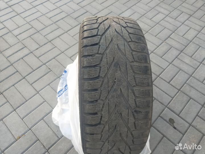Nokian Tyres Hakkapeliitta R2 255/50 R19 107