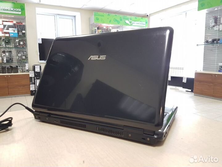 Ноутбук Asus Pentium T4400/4Gb/HDD 250Gb/GT 220M