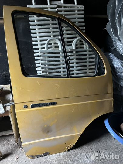 Правая дверь крыло левая правая