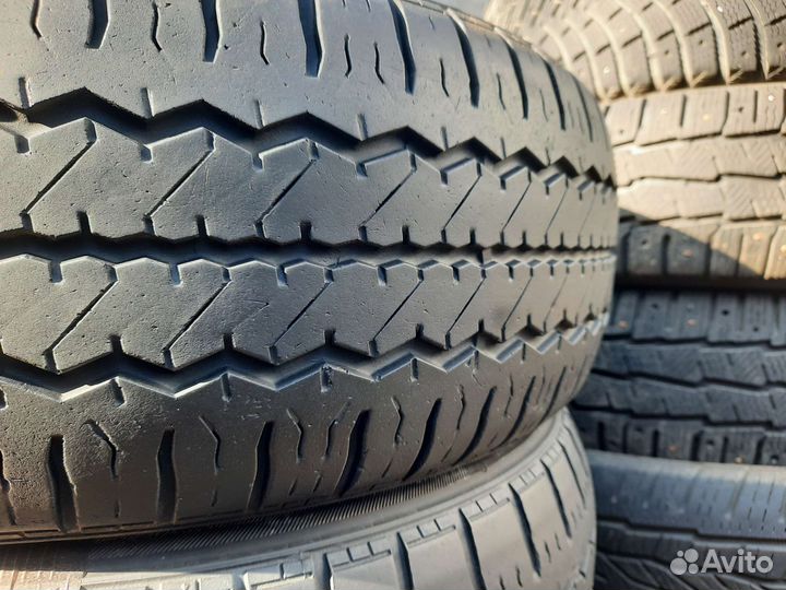 Hankook Radial RA08 215/65 R17 104T