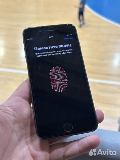 iPhone 8 Plus, 64 ГБ