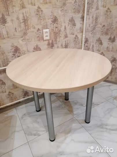 Кухонный стол бу