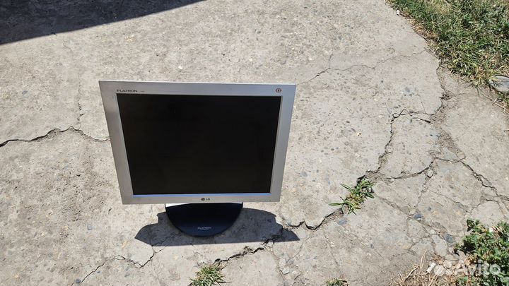Монитор Samsung 17