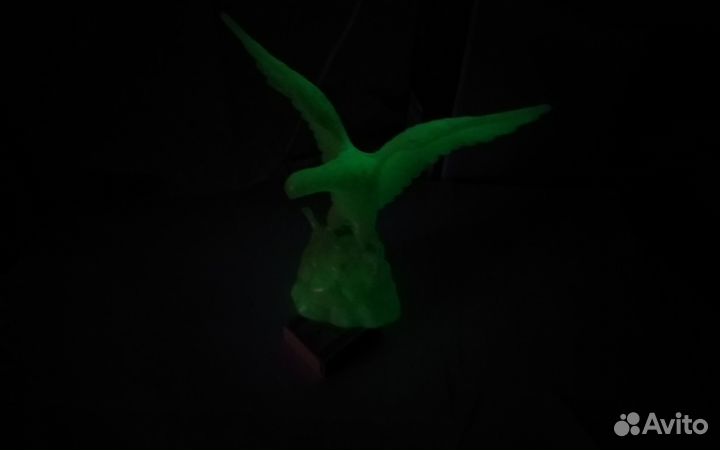Орел статуэтка Фосфорный светиться сувенир 1960-е