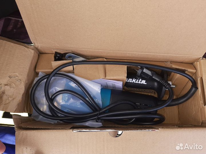 Болгарка Makita