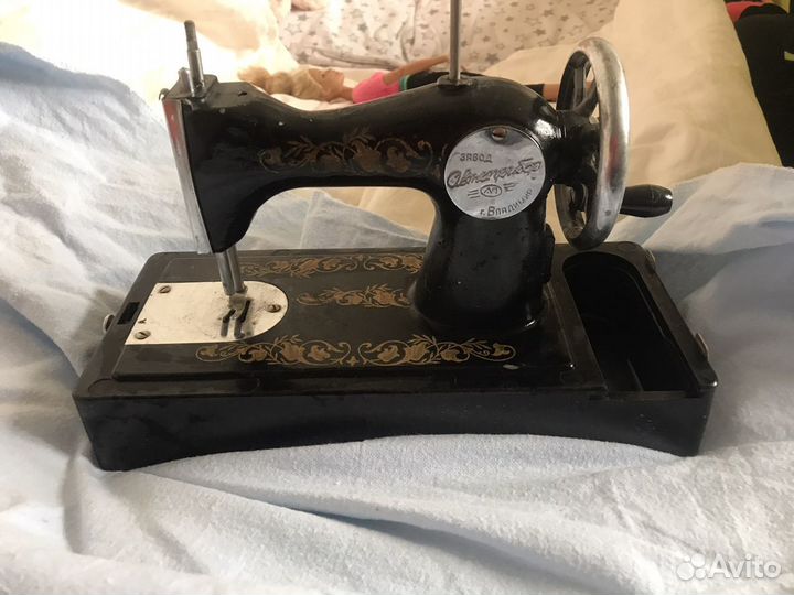 Швейная машина СССР завода автоприбор