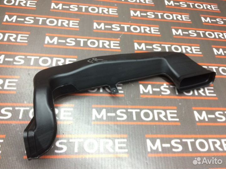 Воздуховод печки передний правый Bmw 5-Series E60