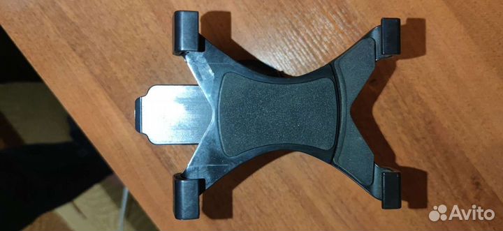 Держатель для телефона в машину