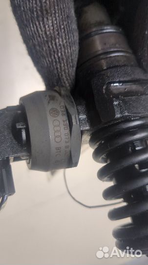 Форсунка топливная Volkswagen Sharan, 2006