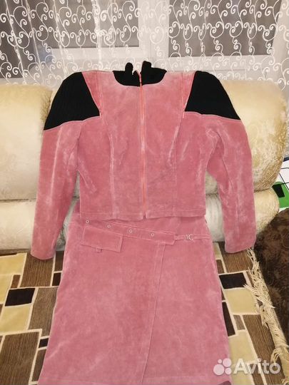 Костюм женский