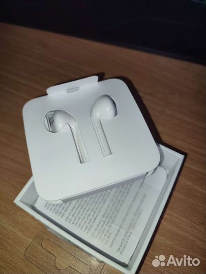 Наушники apple earpods lightning. Оригинальные