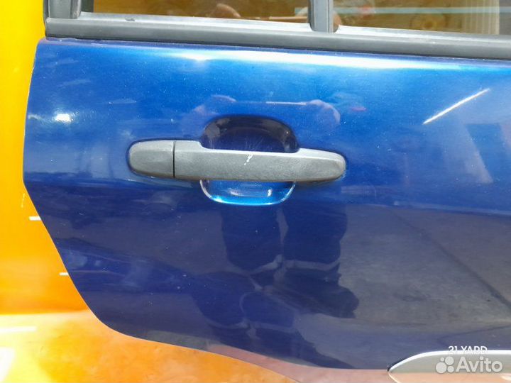 Дверь задняя правая Toyota RAV4