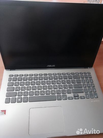 Ноутбук asus
