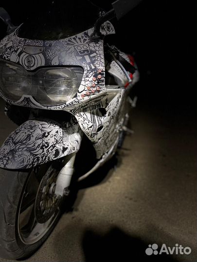 Honda CBR 900RR