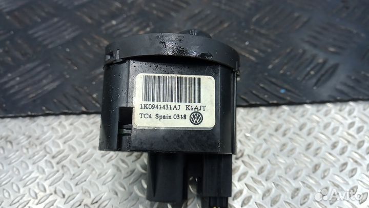 Переключатель света volkswagen passat B6 2008