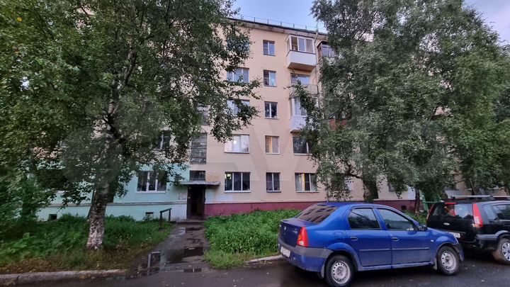 Комната 12,4 м² в 5-к., 3/5 эт.