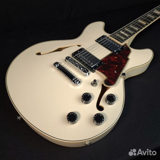 Полуакустическая гитара DAngelico + Аксессуары