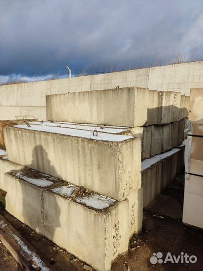 Продам газоблоки, бордюр