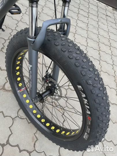 Велосипед фэтбайк R26