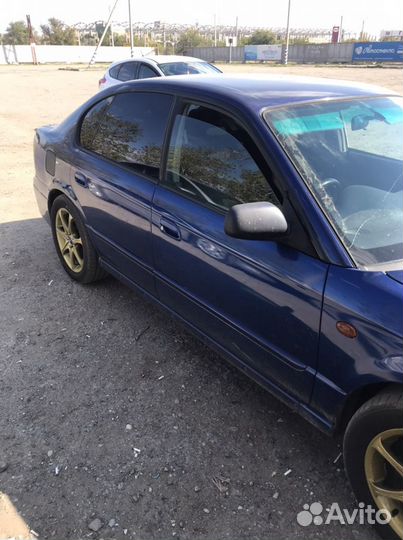 Subaru Legacy 2.0 AT, 2002, битый, 184 123 км