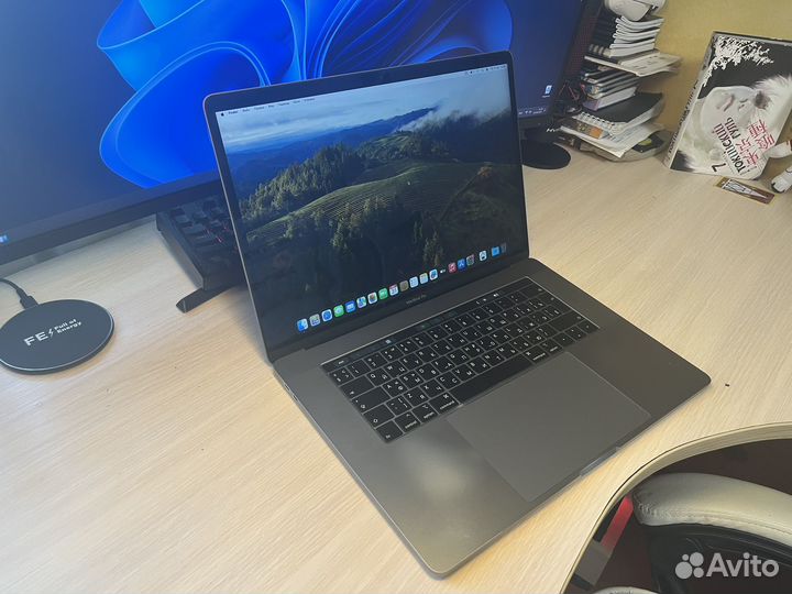 Apple macbook pro a1990
