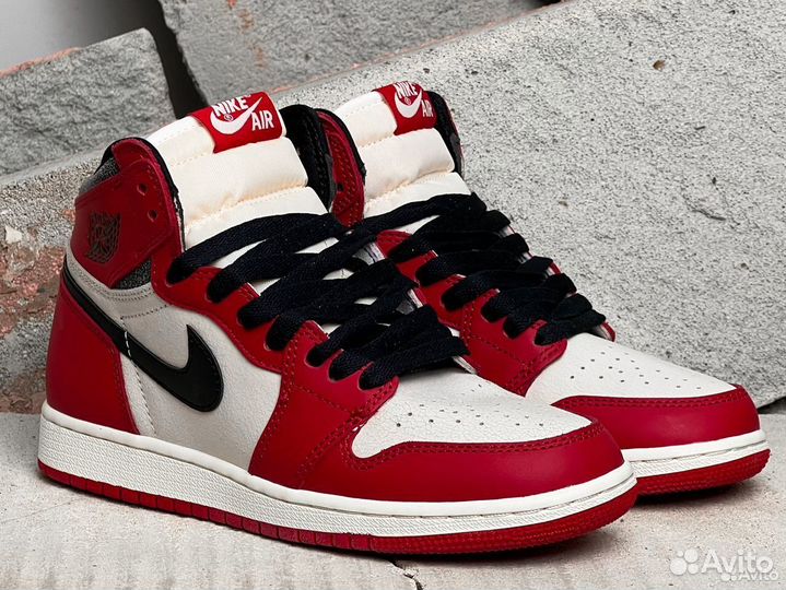 Nike Air Jordan 1 Retro High Chicago Lost and Foun