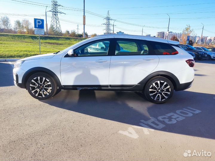 LADA Vesta Cross 1.8 CVT, 2024