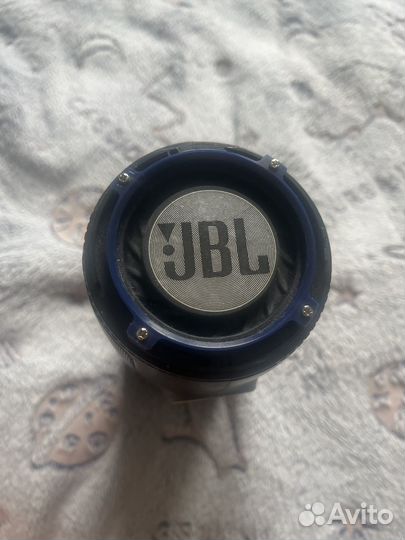 Колонка JBL (не работает)