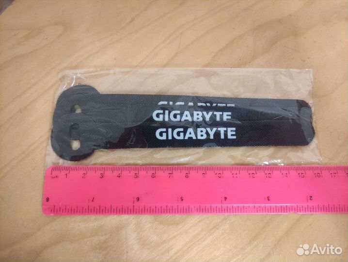 Эмблема от MSI, переходное кольцо и еще