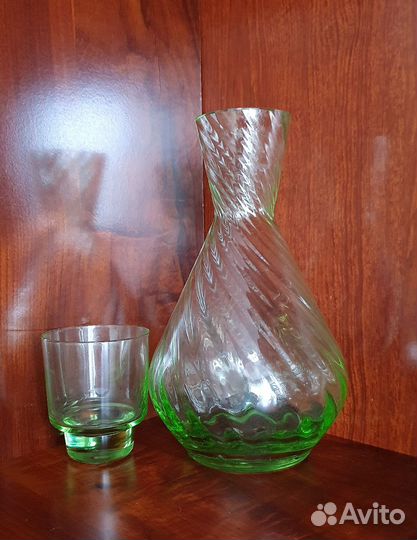 Штоф с крышкой-стопкой (времён СССР)