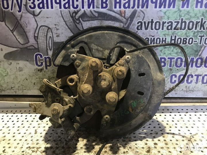 Кулак задний правый Renault Megane