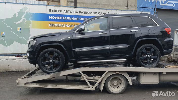 Обшивка стойки средней правой нижняя Jeep Grand Ch