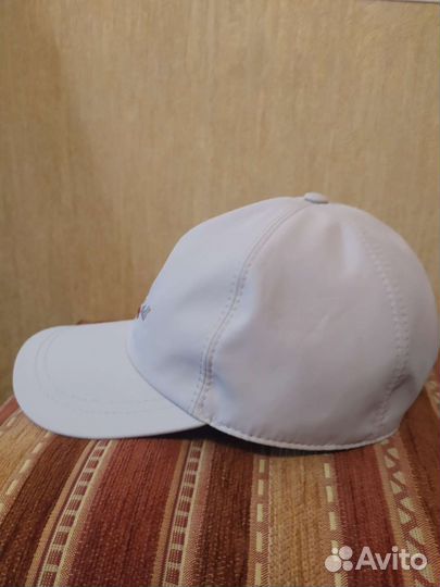Бейсболка новая