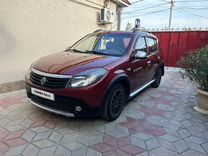 Renault Sandero Stepway 1.6 AT, 2014, 115 000 км, с пробегом, цена 810 000 руб.