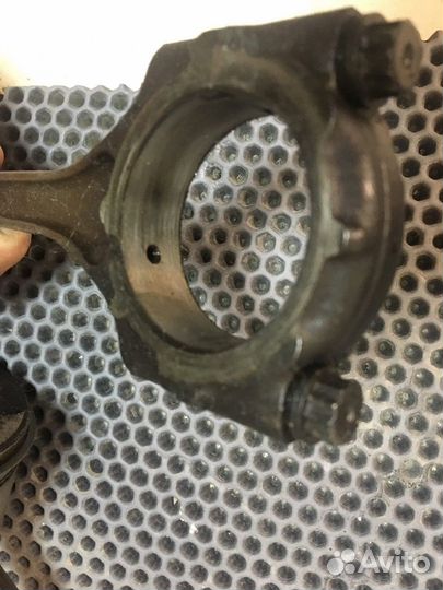 Поршень с шатуном