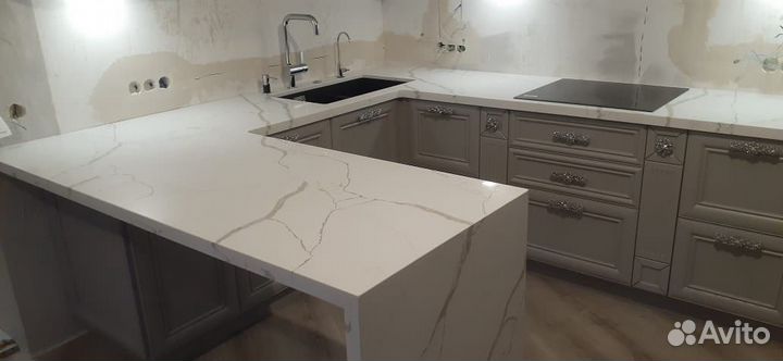 Столешницы из кварцевого и акрилового камня