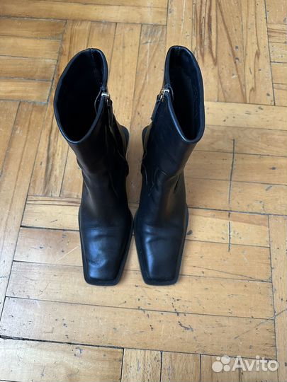 Кожаные ботильены Zara