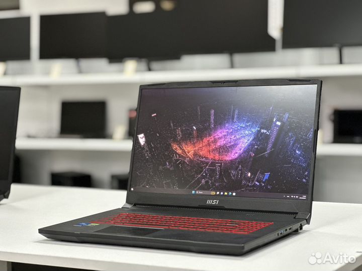 Ноутбук msi i5-11400h gtx 1650-4gb озу 8gb