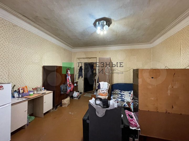 Комната 22 м² в 3-к., 1/3 эт.