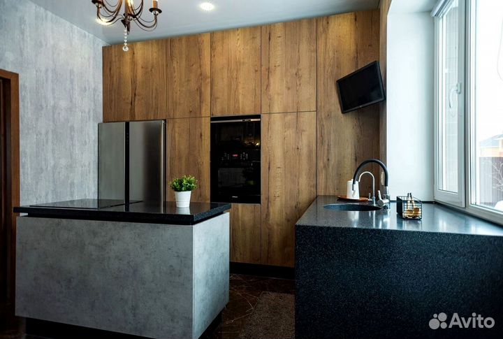 Кухонный гарнитур в современном стиле на заказ