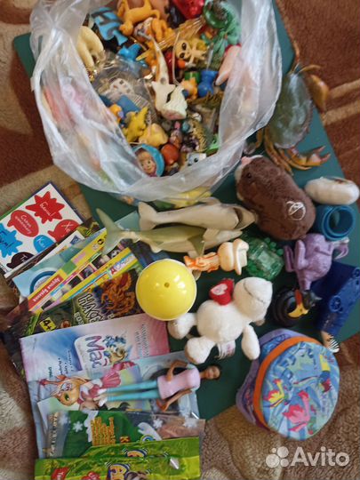 Игрушки из Макдональдс и Киндер одним лотом