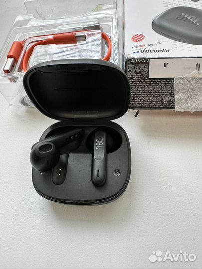 Беспроводные наушники jbl wave300