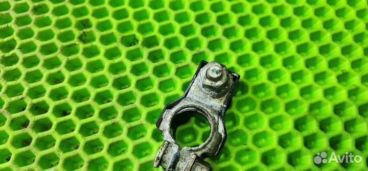 Клемма плюсовая Nissan Juke F15