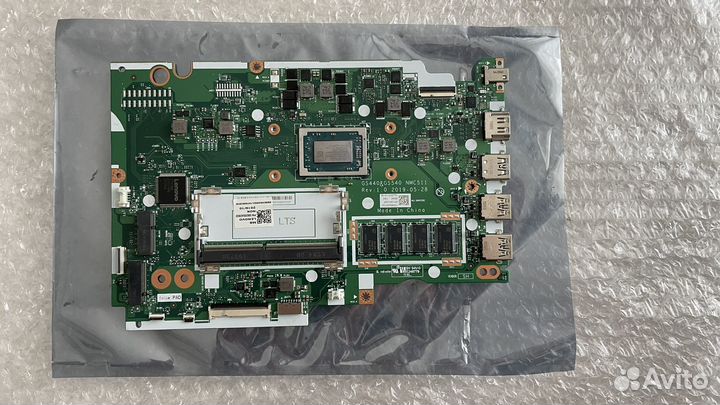 Материнская плата