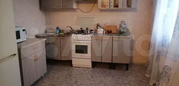 2-к. квартира, 58 м², 8/10 эт.